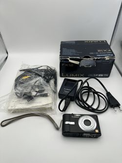 Panasonic Lumix DMC-FX12 Digital Camera Black w/ Original Battery, Charger Box