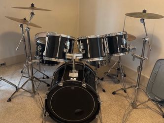 Vintage Tama 7 Piece Rockstar Drum Set