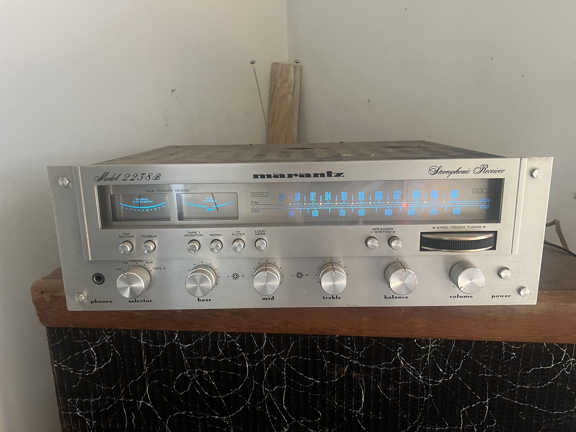 Marantz 2238B Stereo Receiver