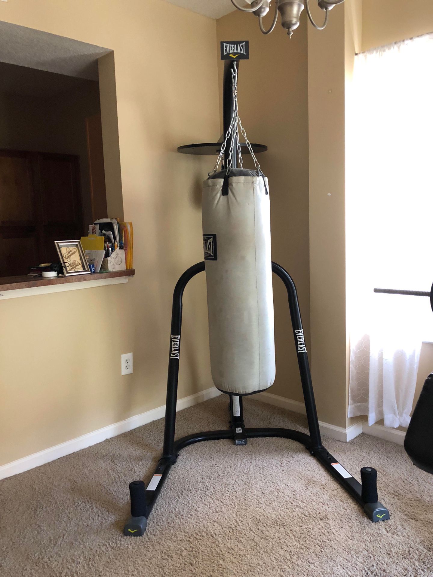 Everlast Punching Bag with Stand and Speed Bag