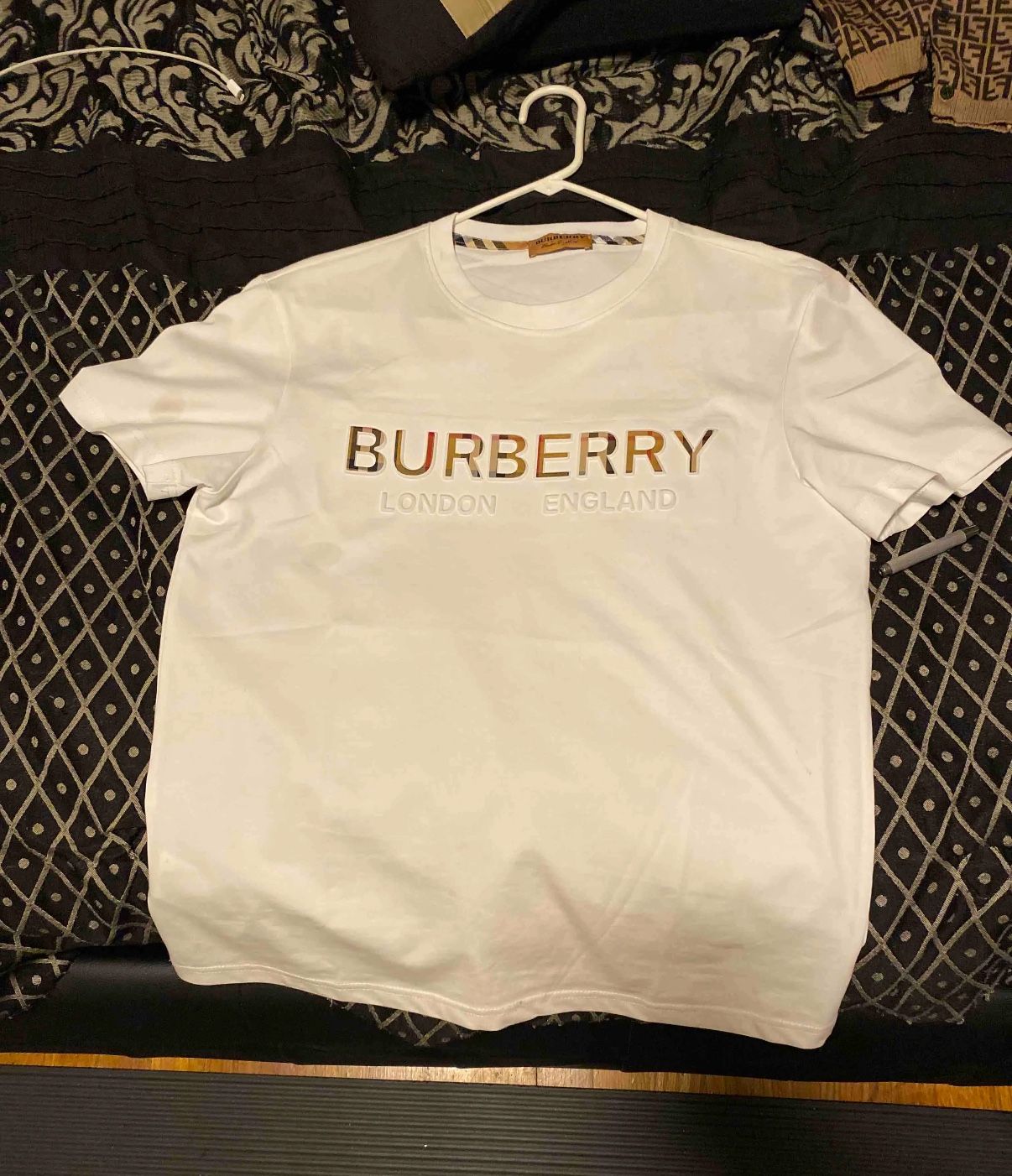 Burberry Tshirt