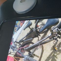 Mongoose Set Of Bikes 21 Speed.   Paid 500. First 200