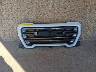 2019-20 GMC Sierra Grill