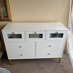 white and gold table console with 7 drawers