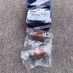 Bosch Automotive 0(contact info removed)13 Original Equipment Fuel Pressure Sensor