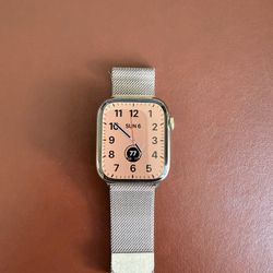 45 mm Gold Stainless Steel Apple Watch Series 7 W/ Gold Milanese Band (Includes packaging & Charger)