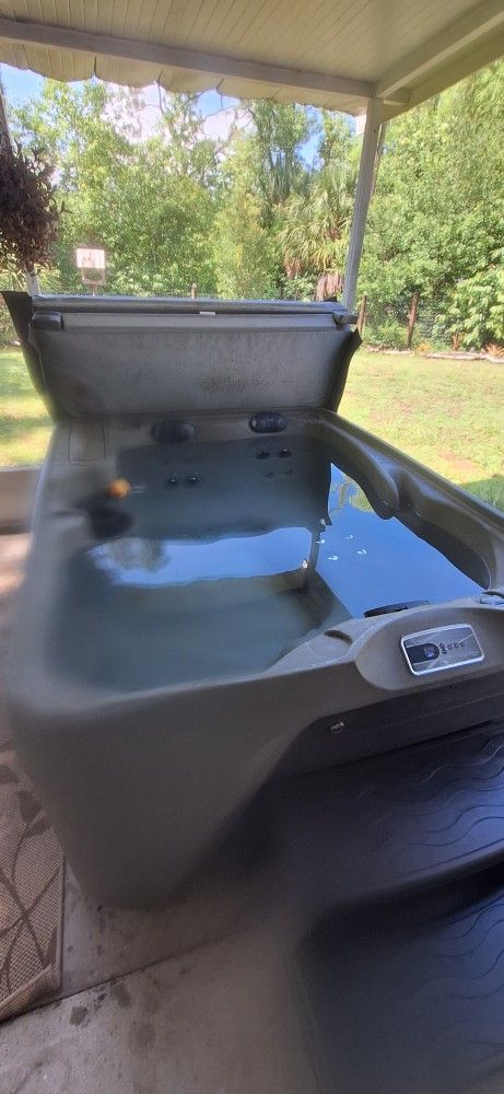4 Person Azure Premier Spa