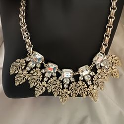 EUC Banana Republic Crystal with Rhinestones & Goldtone Statement Necklace 