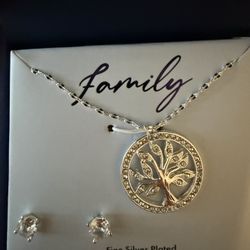 Family Tree Necklace Set