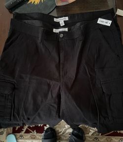 Mens Cargo Shorts Size 42 2 Pairs casual work shorts NWT