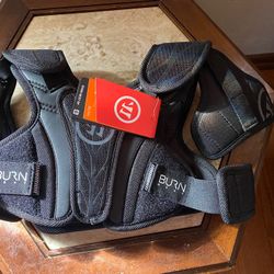 Warrior Burn NEXT SP 2018 Lacrosse Shoulder Pads Black YXS (K) NWT!