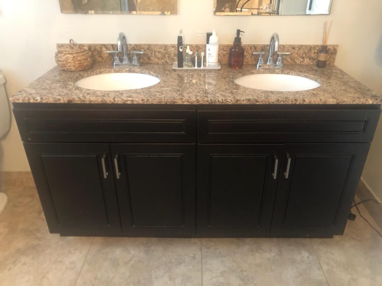 Dual sink vanity with granite countertop & sinks