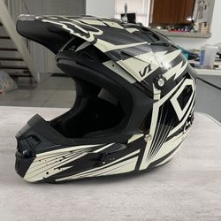 FOX Helmet V1