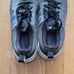 Size 8 Womens Adidas Cloudfoam Shoes Good Condition