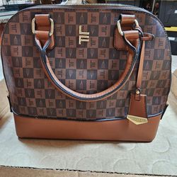 LONDON FOG SATCHEL purse.   Like NEW.  