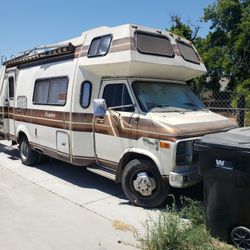 1982 GMC Brougham 20ft
