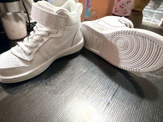 Nike shoes 👟