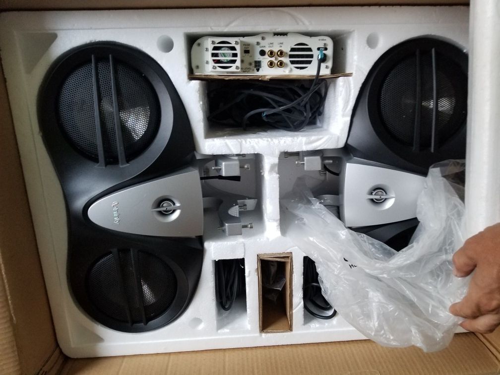 Infinity 6100m tower speakers and amp for boat atv