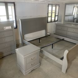 FREE DELIVERY & INSTALLATION -BRAND NEW Set of 5 pieces Bedroom Set Gray Color (king or Queen Size)