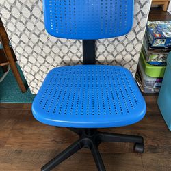 IKEA Mid-Back Plastic Seat Swivel Task Chair with Adjustable Height