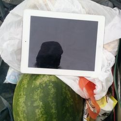 16 G  Ipad