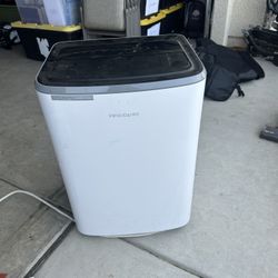 Frigidaire Air Conditioning Unit