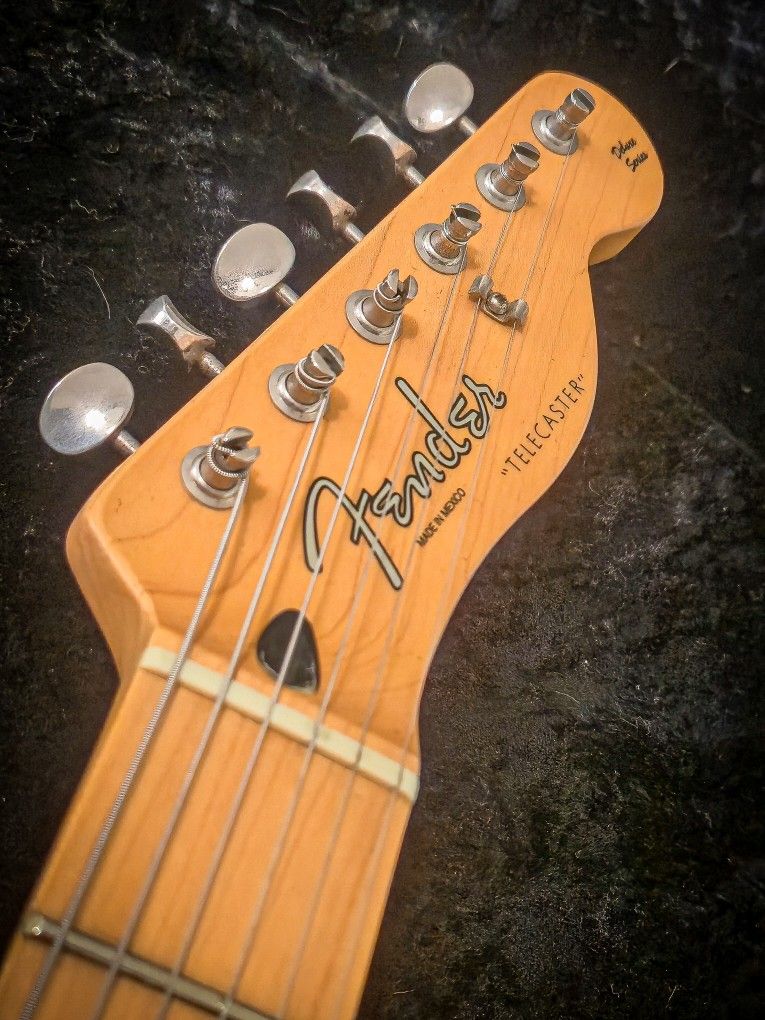 Fender Nashville deluxe telecaster electric guitar 6 string tele