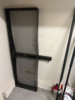 Black Steel Mesh Hitch Cargo Carrier