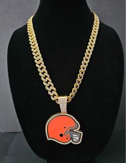 Cleveland Browns chain and pendant
