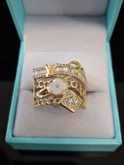 Lady's ring