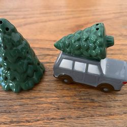 Salt & Pepper Shakers Is Christmas Tree & Station Wagon Car Design