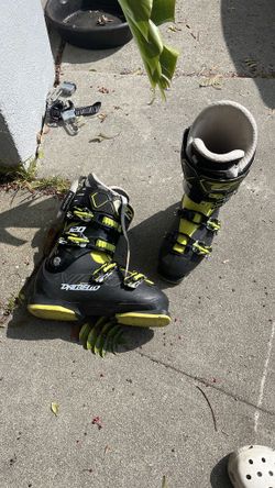 Ski boots size  10.5 11