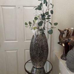 Large Vase W Flowers 