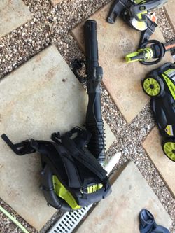 Ryobi 40V Backpack Blower! Works great, only 85 tomorrow (Sun) Only 💥💥👍🏽☀️