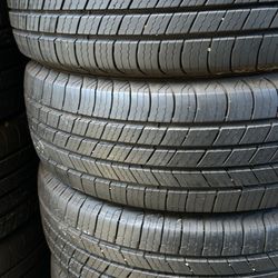 Set Of Tires (4) 195-65-15 Michelin