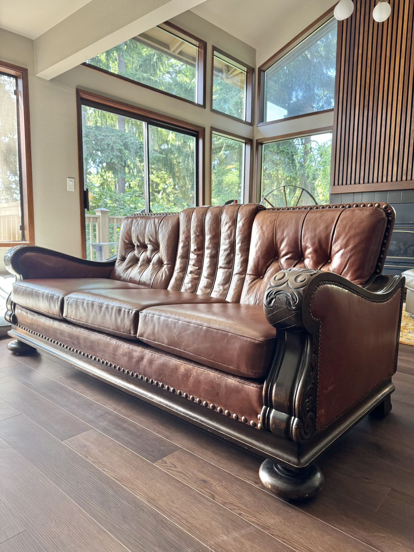 Exquisite 120 Year Old Leather Couch And 2 Chairs