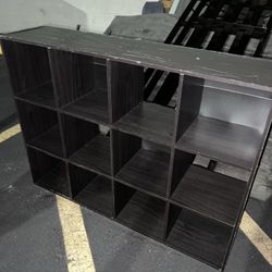 Free Shelving 