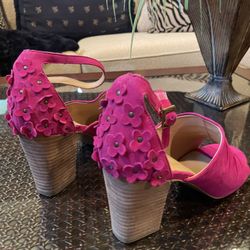 Ladies Shoes  Size 9