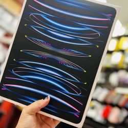 iPad Pro 12.9 Inch 6th generation $80 Down Payment Ask Me How!