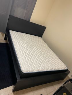 Queen size bed