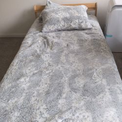 Twin Bed Ikea Frame 1 Year Old.