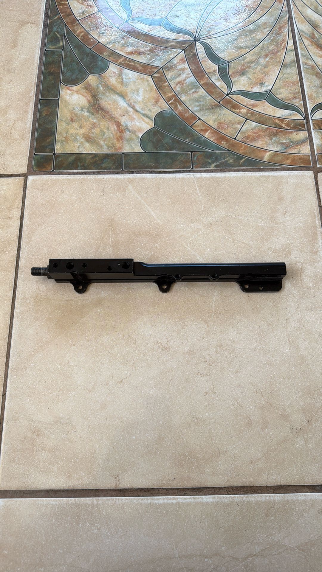 B Series Fuel Rail
