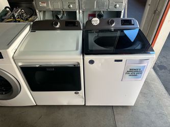 MAYTAG WASHER & GAS DRYER