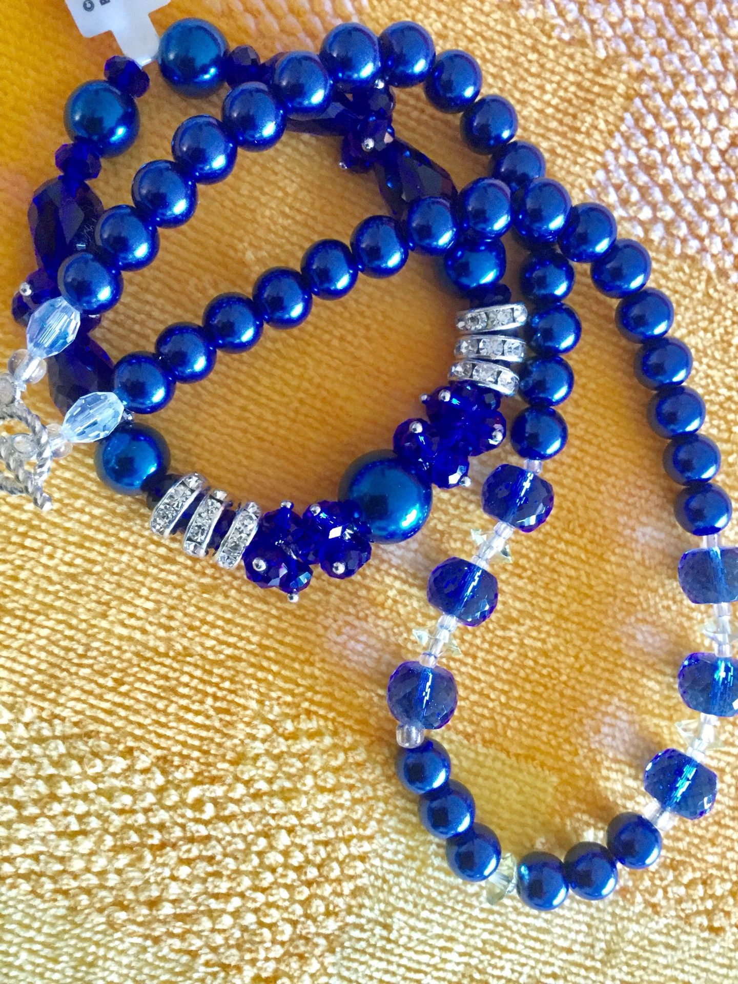 Love jewelry 💙 Fashion necklace with bracelet together 🦋💙🦋 Blue glass beads with Crystals / Visit for more gifts & jewelry & collectables 🦋