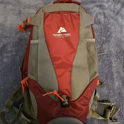 Ozark Trail Hydration Backpack 2L 