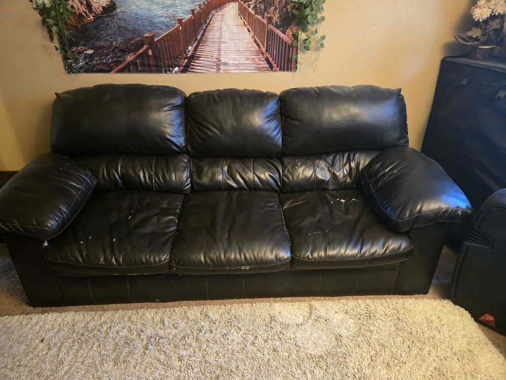 (P)leather Black Couch
