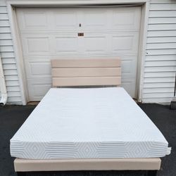 Bed Queen  And Mattress 