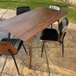 Brand New Modern Mid Century Dining Table With 4 Chairs 