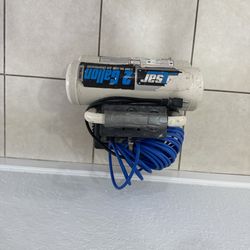 Compresor . Used In Good Condition.