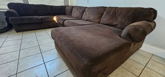 Sectional couch